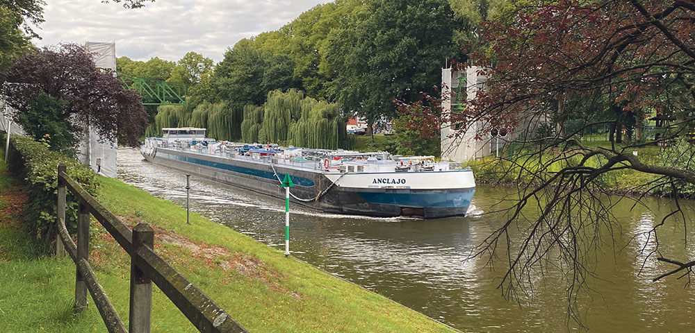 AG Neovo: Für 24/7 sichere Wasserstraßen